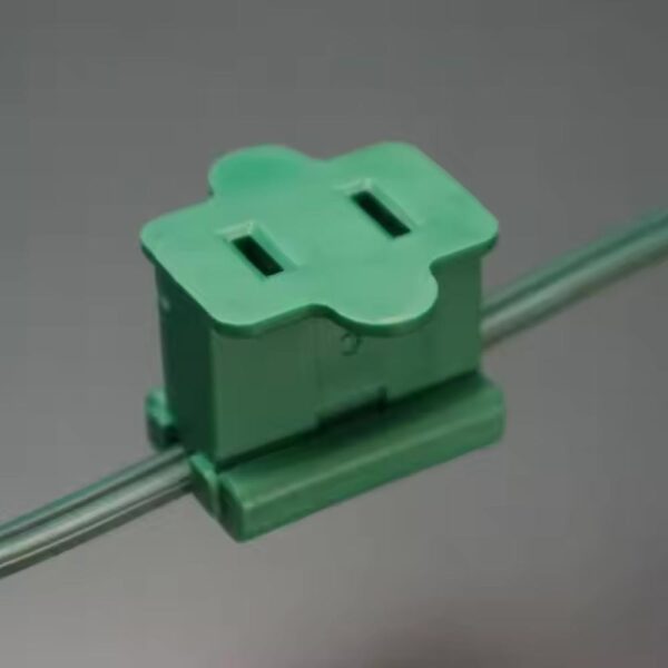 Male plug/125V/For 18AWG SPT-1 Wire - Image 3